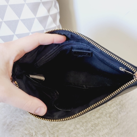 Danier Genuine Leather Python Black Wristlet - Picture 5 of 7